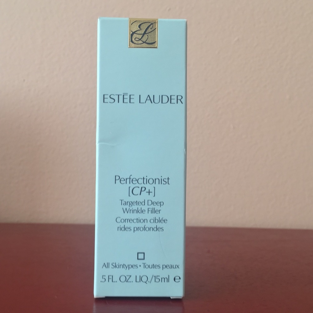 Estēe Lauder: Targeted Deep Wrinkle Filler